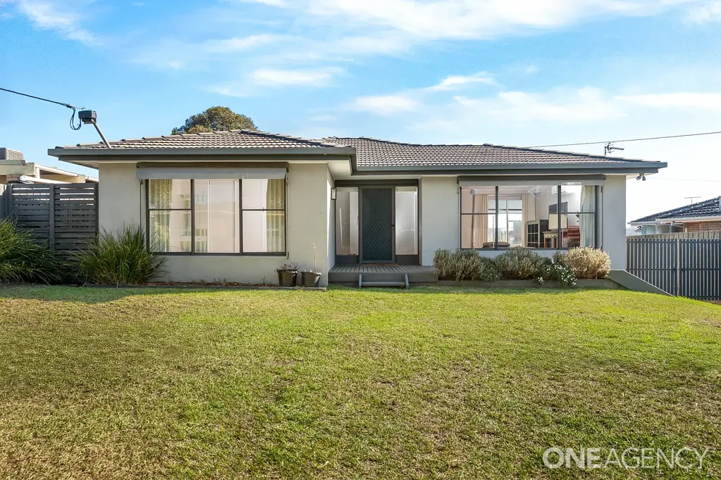 11 Mountbatten Street, Grovedale, VIC 3216