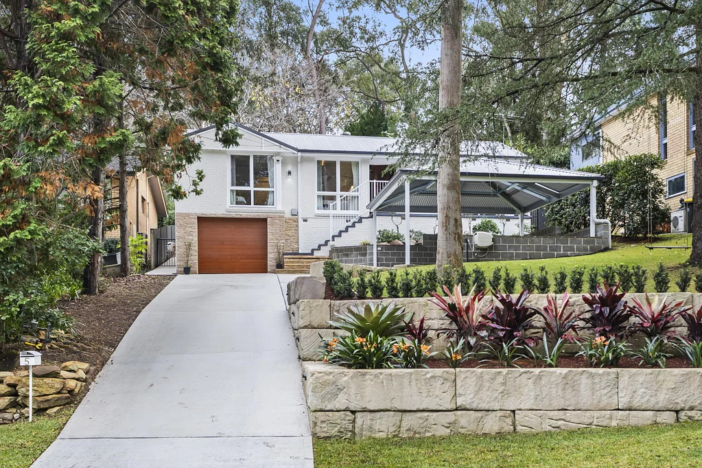 Thornleigh 4Moenga Every family advantage in a leafy pocket with walk-to-rail ease