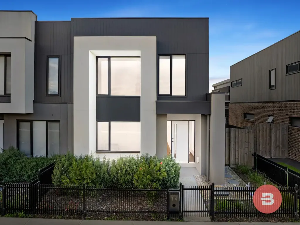 Wollert 4 Bedroom PARK FACING METRICON BUILT TOWNHOUSE, READY TO MOVE IN