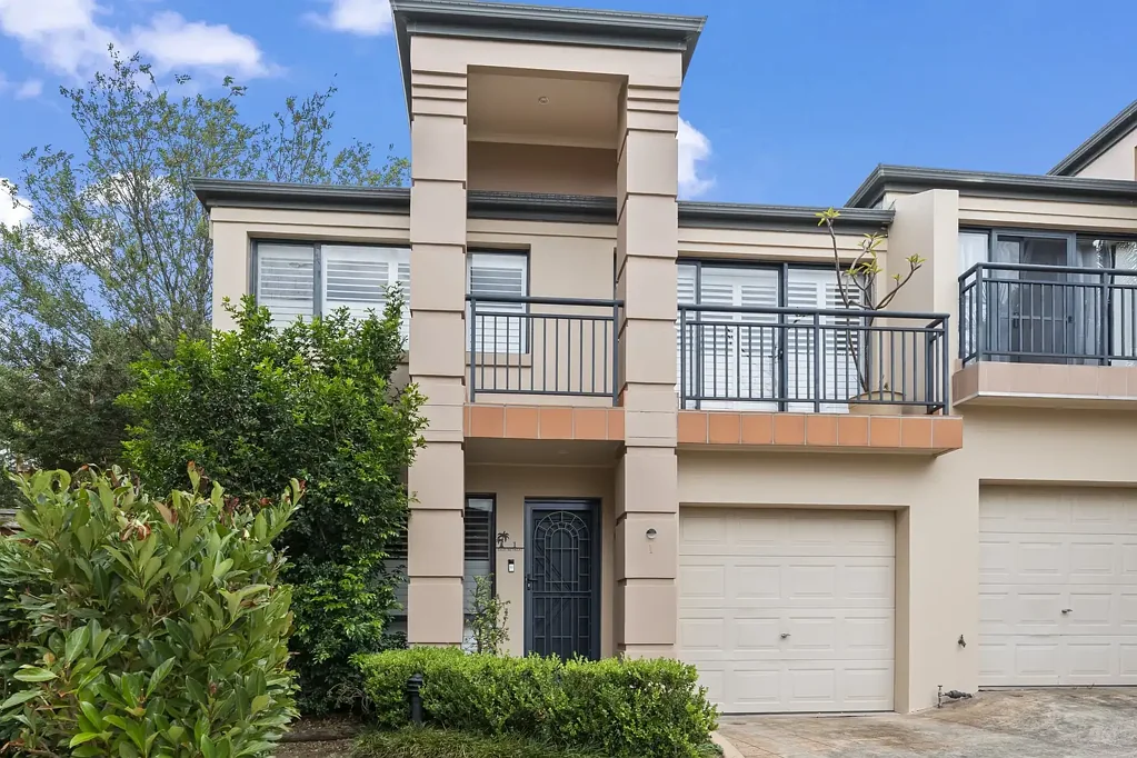 Stylish & Spacious Townhouse in a Peaceful Cul-de-Sac
