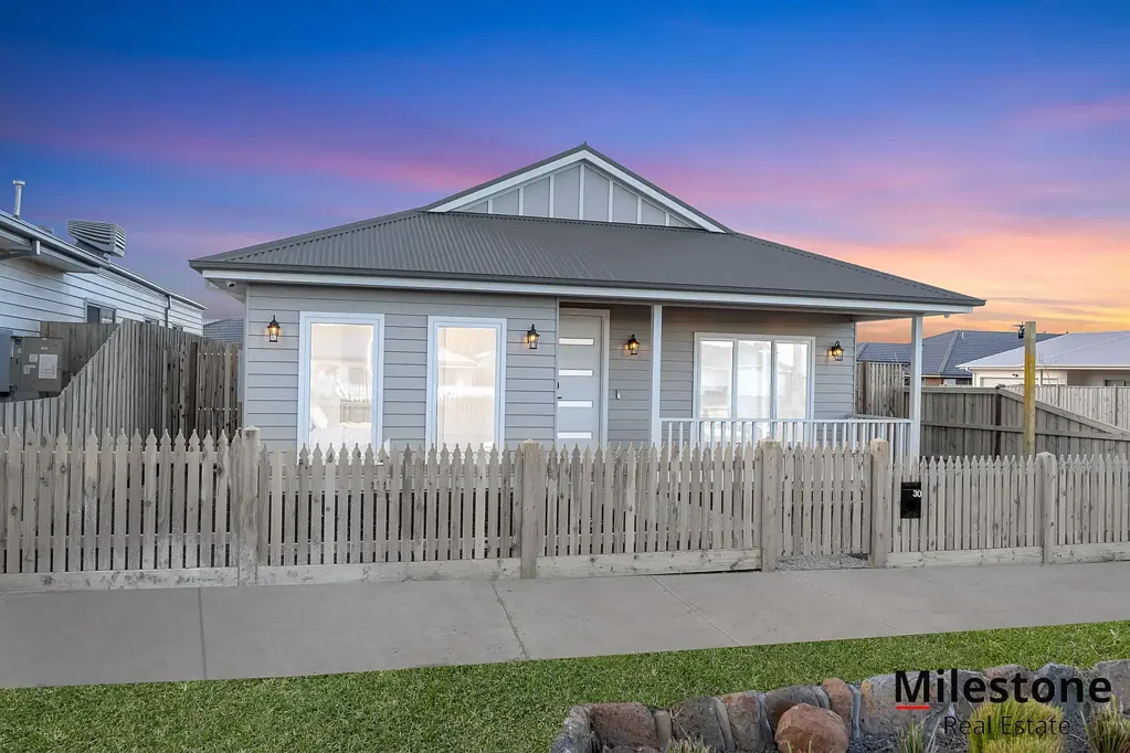 Eynesbury 4ਬੈੱਡਰੂਮ Brand New- Tranquil Family Home in Eynesbury!!