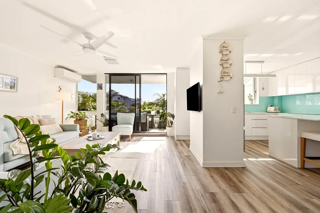Alexandra Headland 2침실 A Renovated Coastal Apartment Moments From The Beach