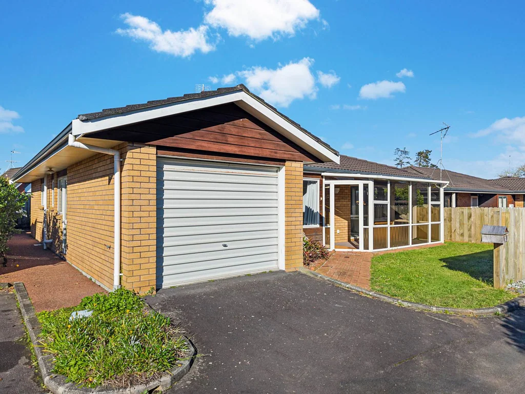 Orewa 3ਬੈੱਡਰੂਮ Brick And Tile Delight