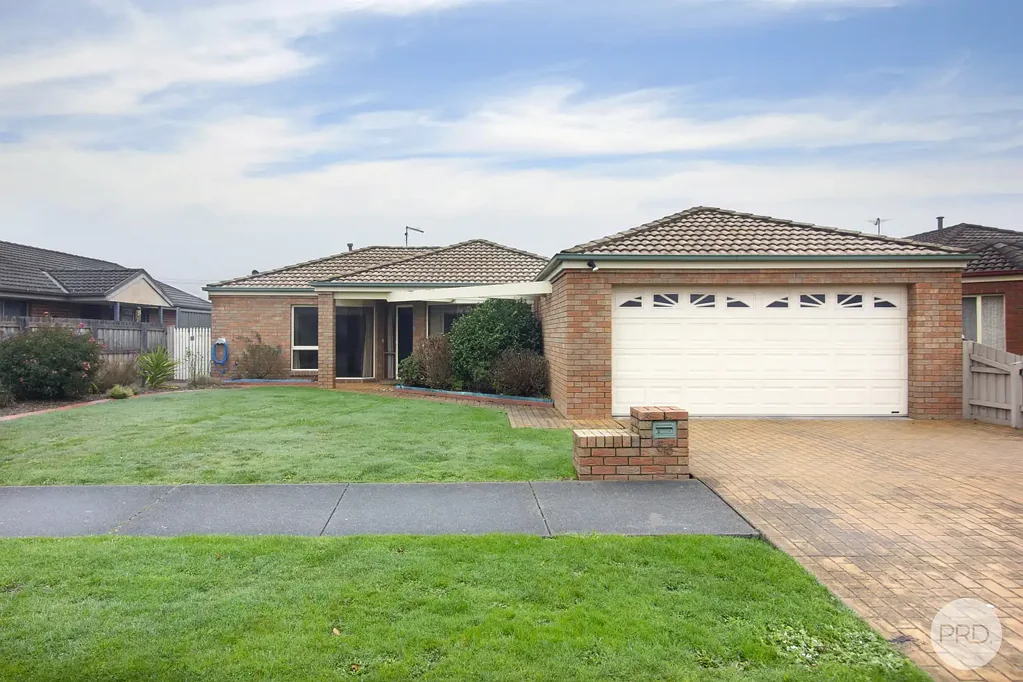 COMFORTABLE LIVING IN WENDOUREE