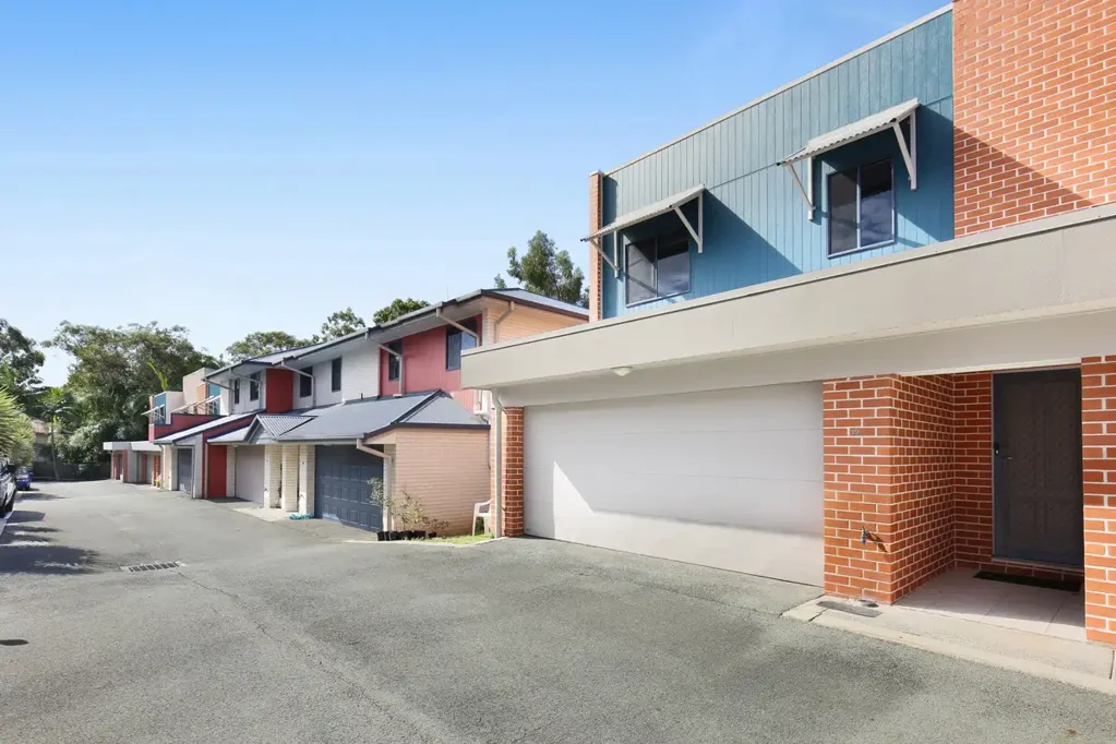 19/170 Whiting Street, Labrador, QLD 4215