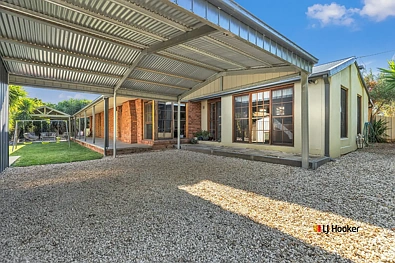 Echuca 4Zimmer Timber Charm Meets Bush Serenity – Versatile Living with Bungalow & Except