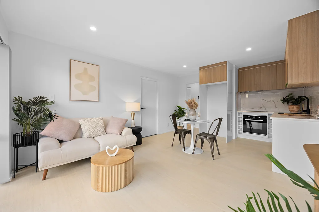 Pakuranga 3房  Ready When You Are! Renovated Brick Winner!