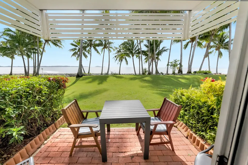 27/6 Beach Road, Dolphin Heads, QLD 4740