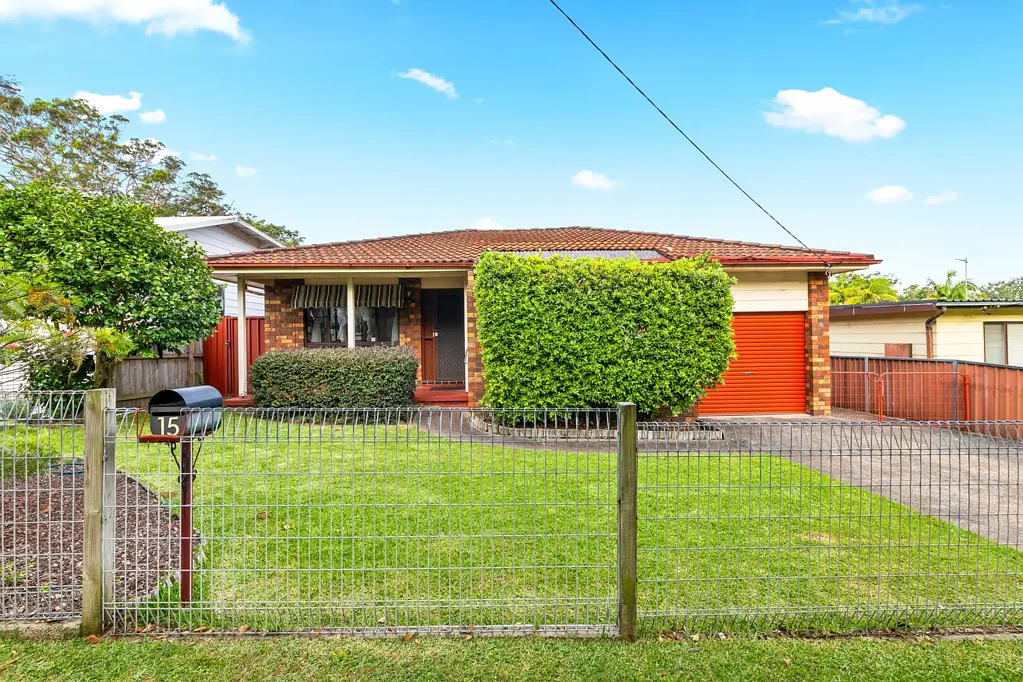 15 Alister Avenue, Lake Munmorah, NSW 2259