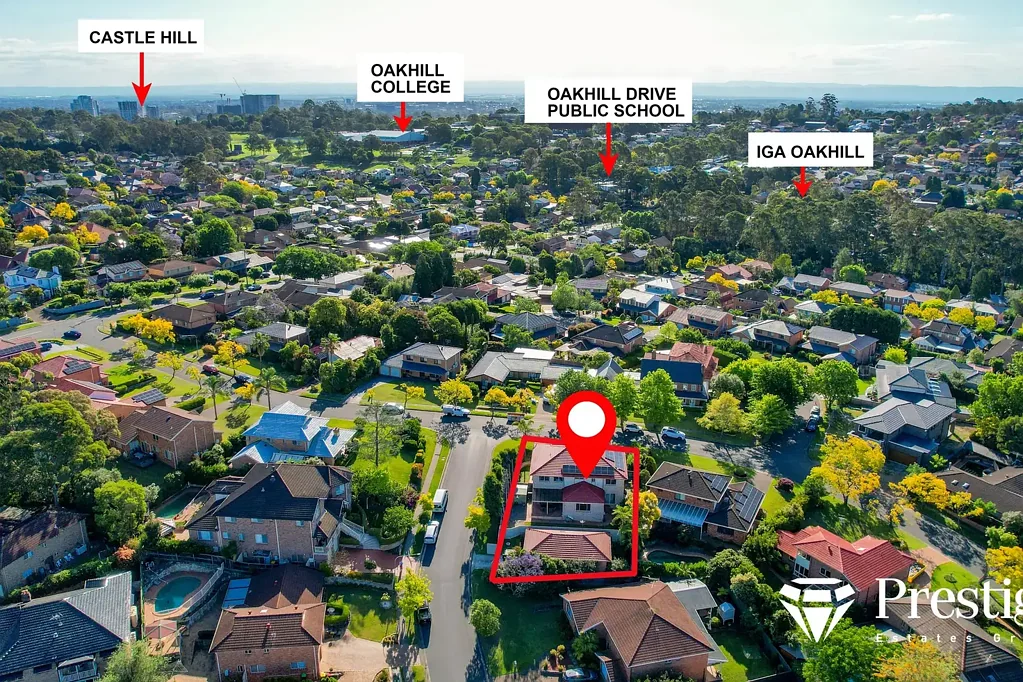 Castle Hill 6 Bedroom Ultimate Family Oasis in Castle Hill: Spacious Home with Granny Flat and Top School Catchment