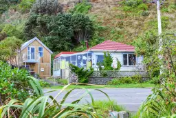 47 Moa Point Road, Lyall Bay