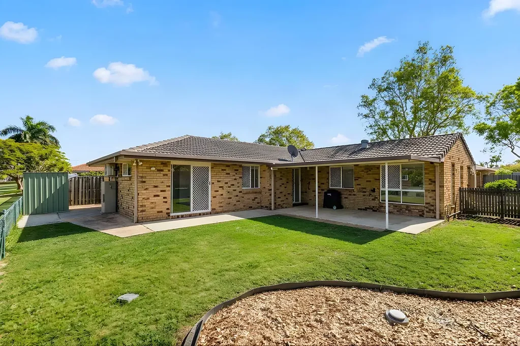 Boondall 4房 Boondall 中心的宽敞单层家庭生活 Spacious Single-Level Family Living in the Heart of Boondall