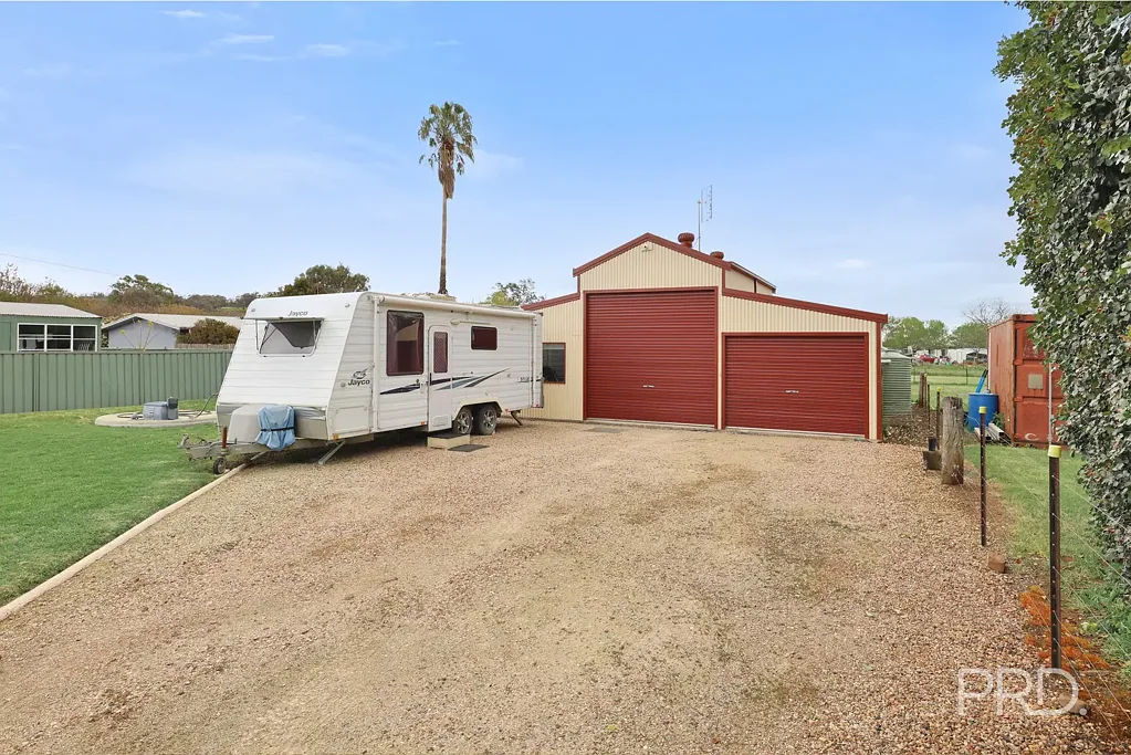 Wallabadah 1房  Barnstyle Shed located in great village.