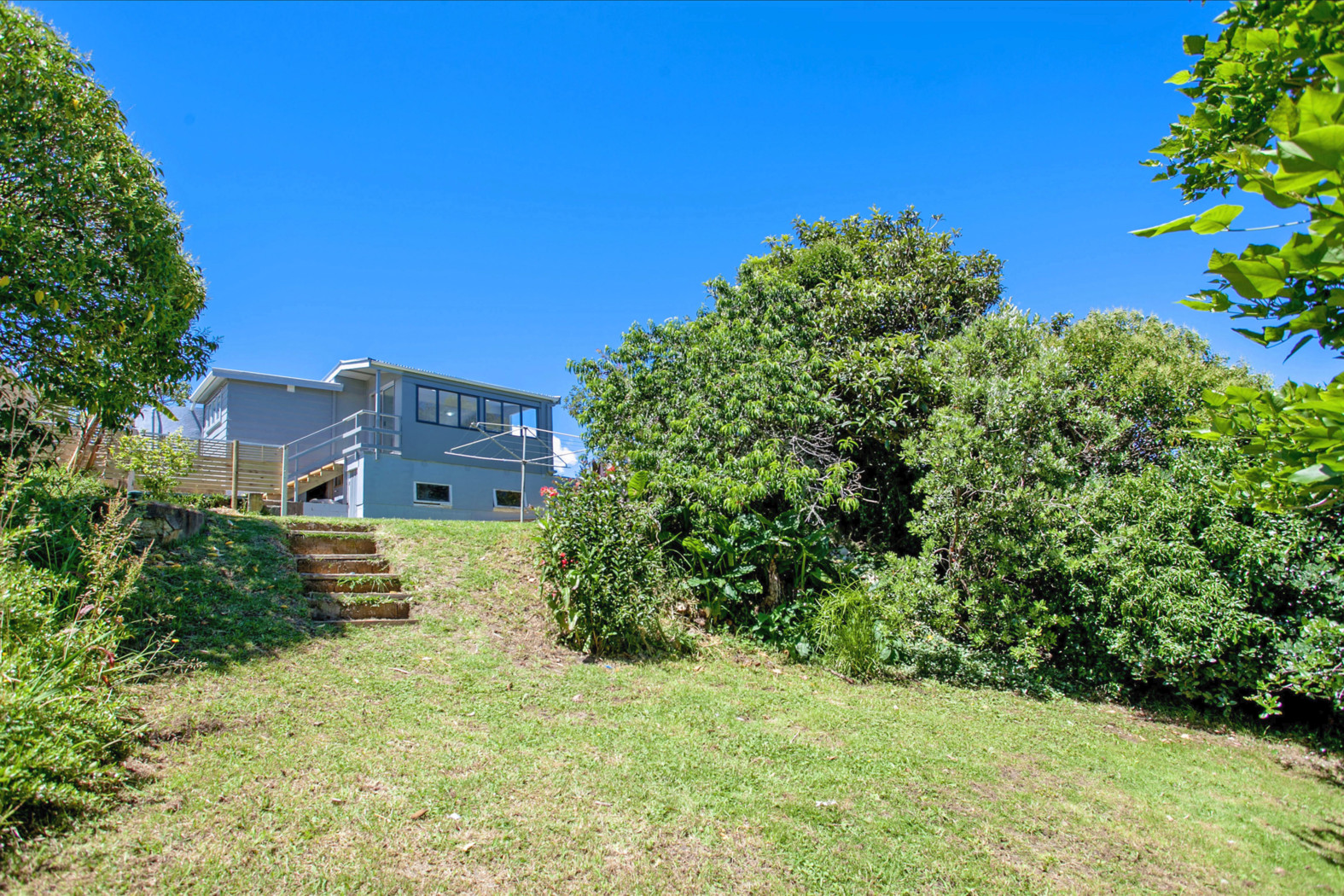 53 Ocean Road, Surfdale, Auckland, 3 Kuwarto, 2 Banyo