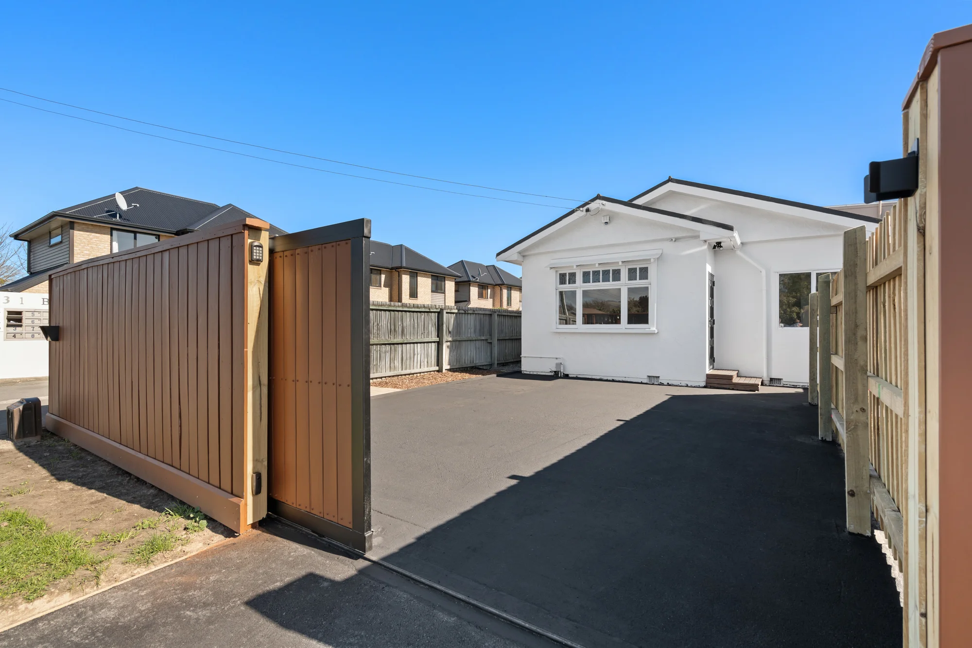 Phillipstown 2Zimmer Affordable, Updated & Exceptionally Convenient