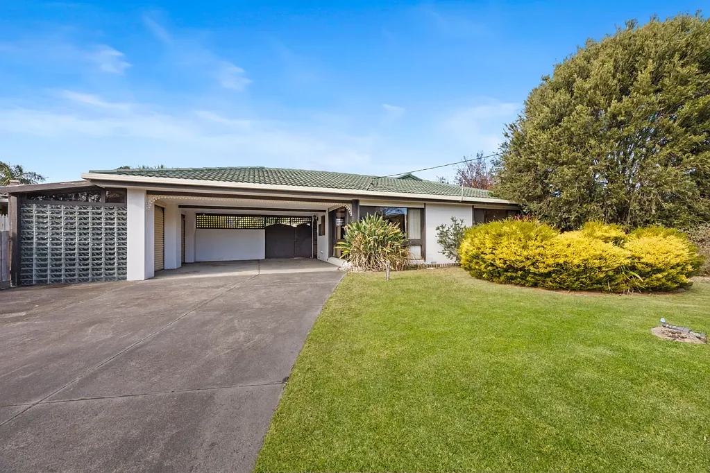 54 Long Street, Langwarrin, VIC 3910