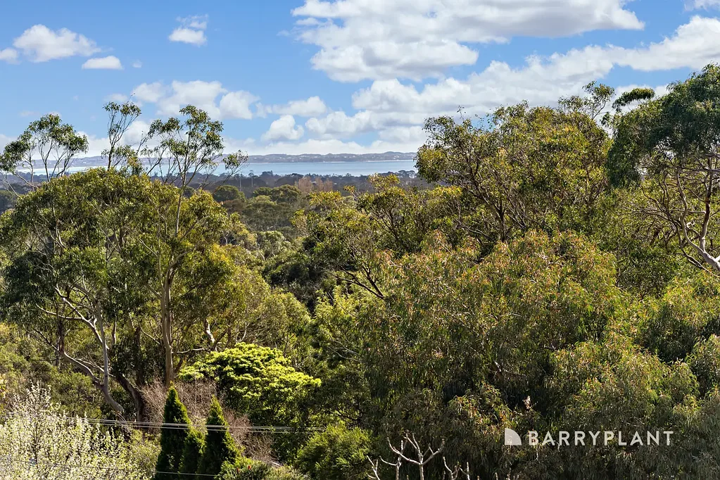 10 Crest Drive, Rosebud, VIC 3939