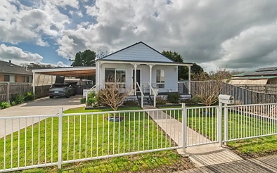 Camperdown 3房  As New, Energy Efficient home.