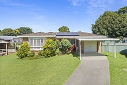10 Betel Palm Close, Boambee East