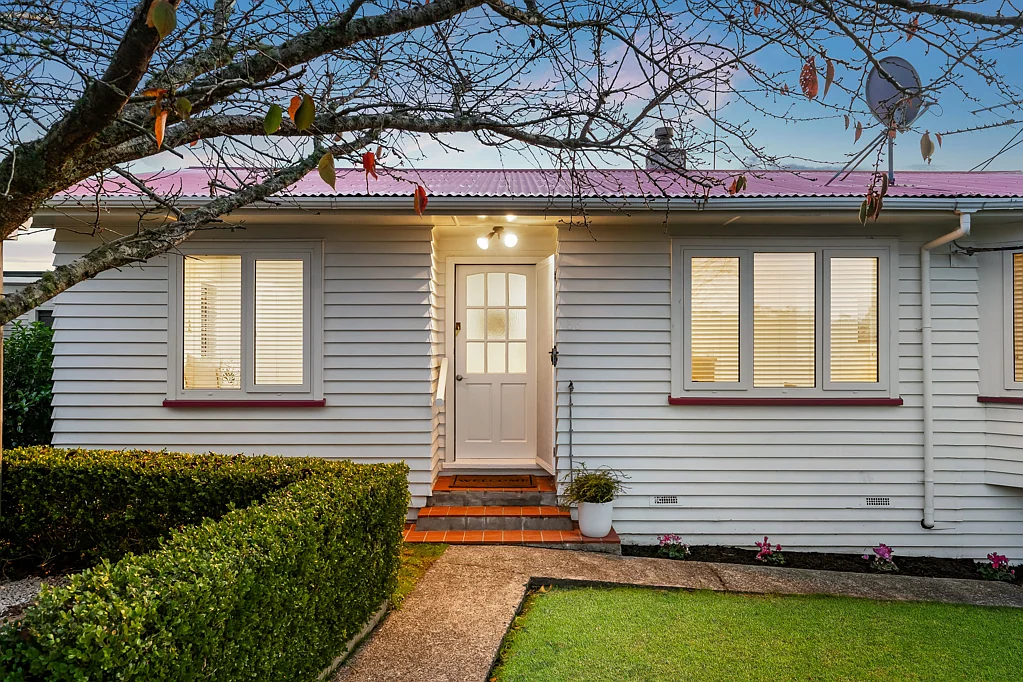 1/88 Verbena Road, Birkdale, North Shore City, Auckland