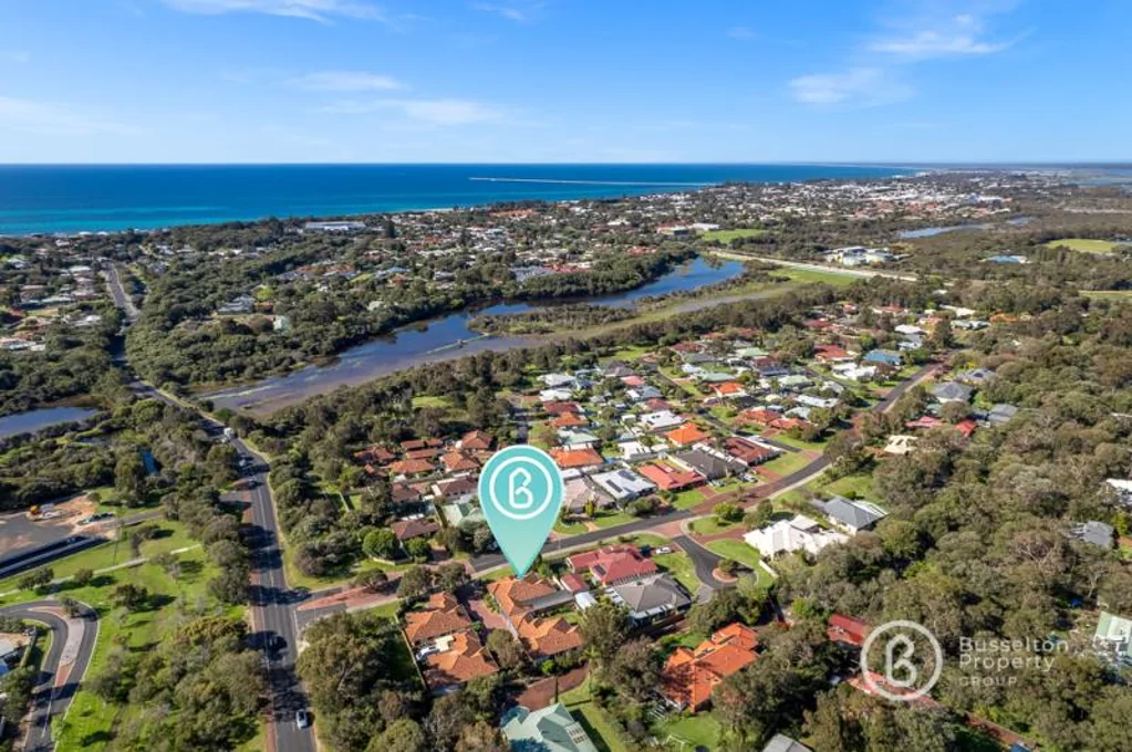 4/2 Glen Eagles Grove, West Busselton, WA 6280