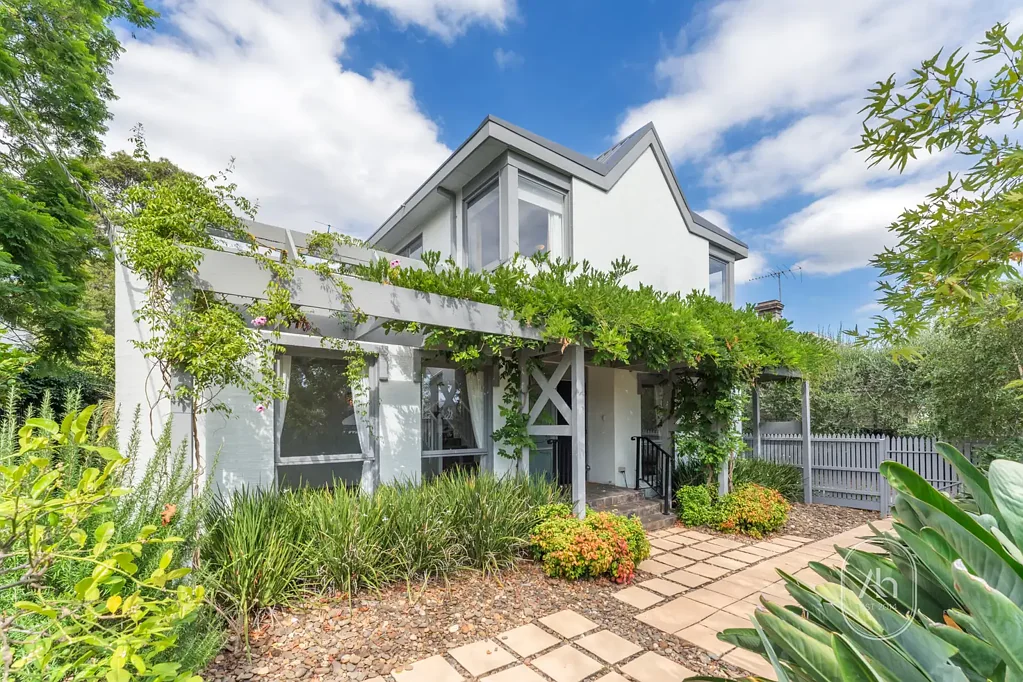 Charming Three-Bedroom Townhouse in Leafy Camberwell
