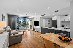 411/19 Holdfast Promenade, Glenelg
