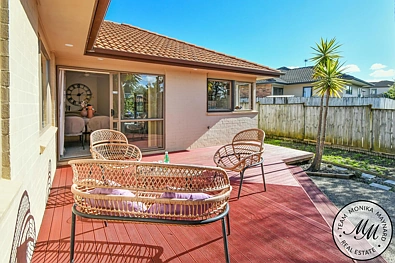 Flat Bush 3 Bedroom Bright, Spacious Brick & Single-Level Living