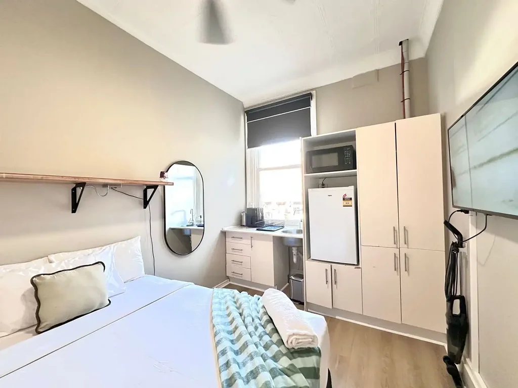 Room for Rent in the Heart of Oxford Street