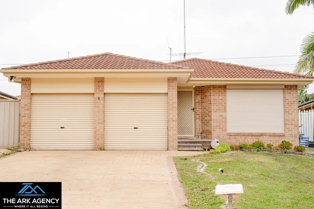 8 French Place, Hinchinbrook, NSW 2168