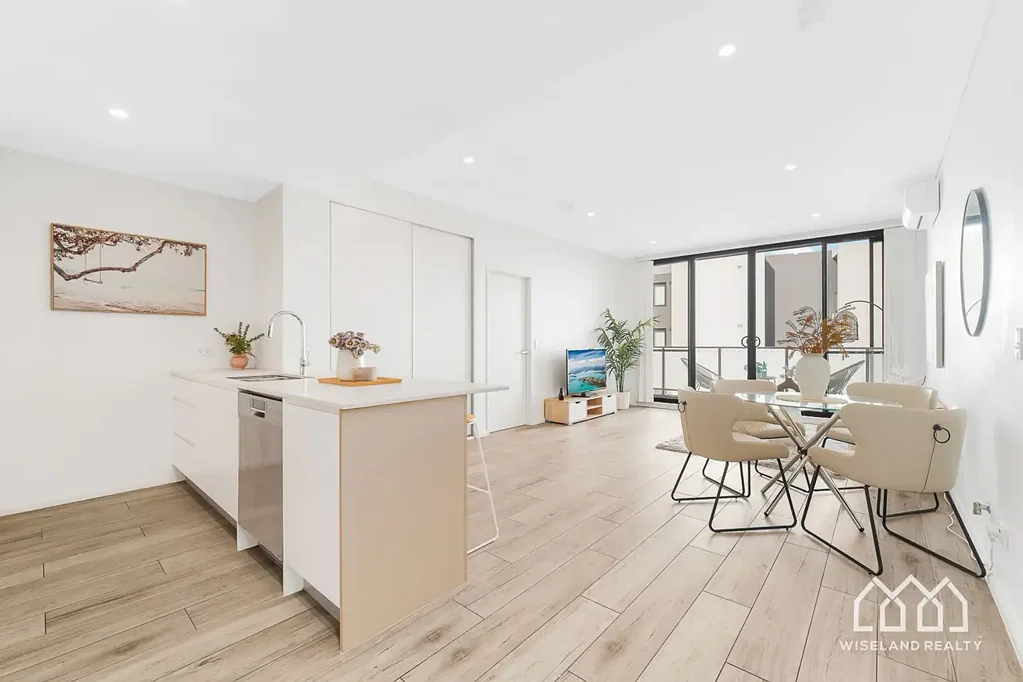 Rouse Hill 2Zimmer 5-Min Walk to Tallawong Metro | Spacious 110sqm Apartment in the Heart of Rouse Hill