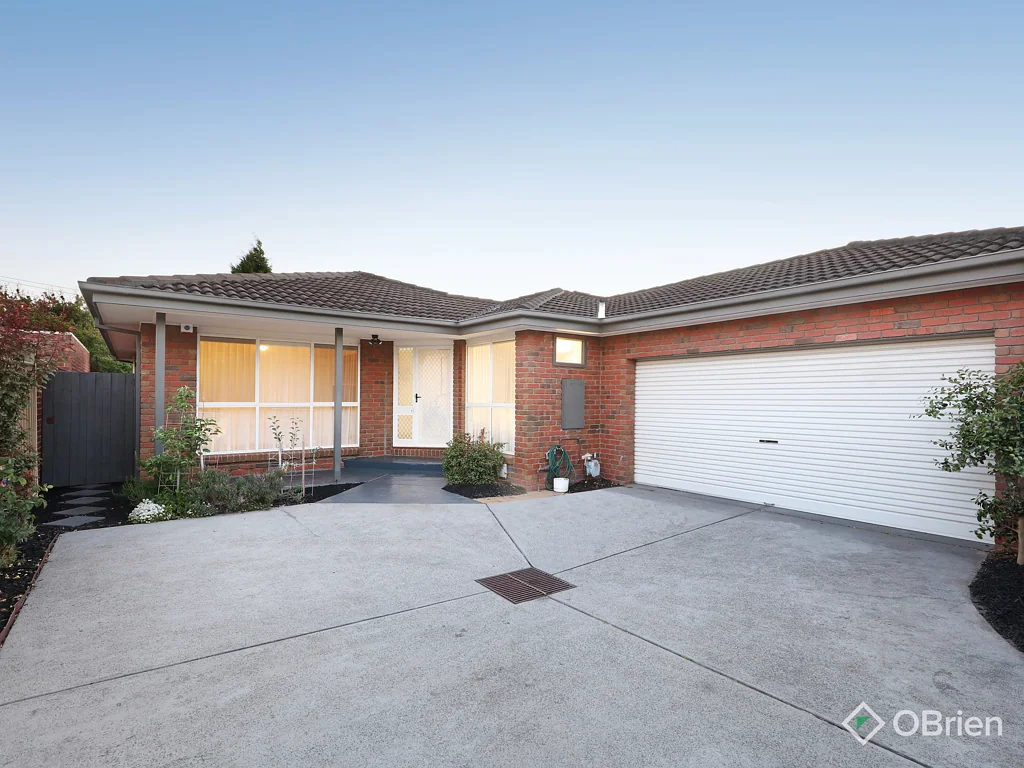 2/18 Hinkler Avenue, Bentleigh East, VIC 3165