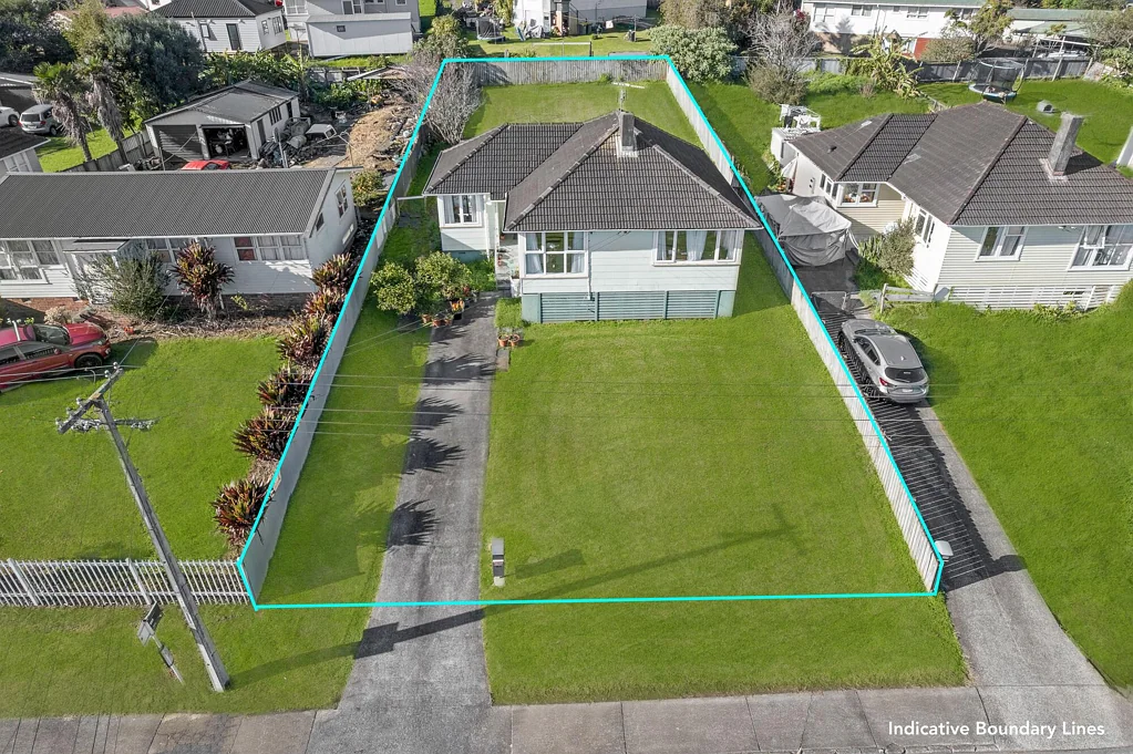 Mangere East 3Moenga 771m2 Goldmine: Space & Granny Flat Potential
