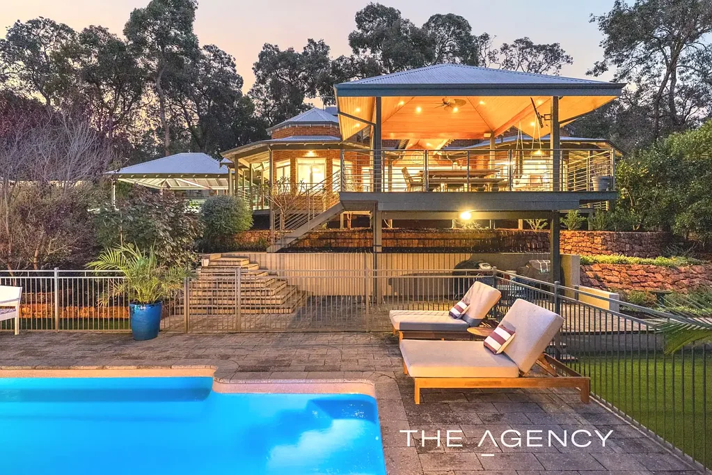 Kalamunda 5 Bedroom Country Charm With A Resort Lifestyle