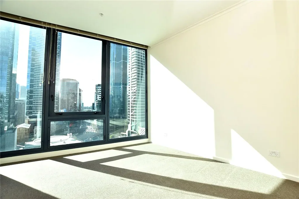 74SQM - 2BD plus study-Stunner in Southbank ONE - Enjoy Southbank’s Best Location!