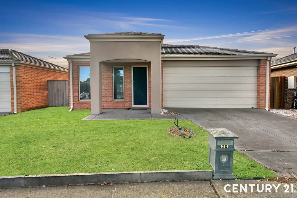SPACIOUS FAMILY HOME !!