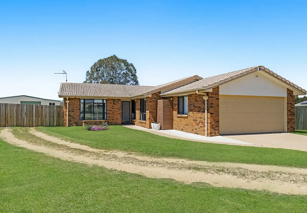 11 Fairwill Drive, Warwick, QLD 4370