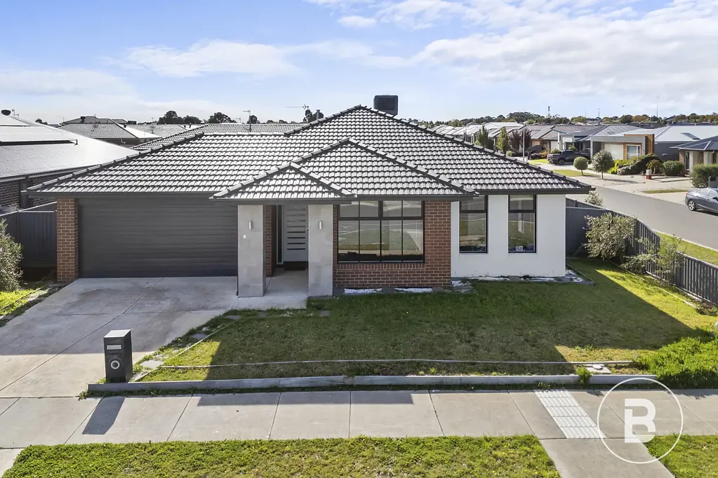 Alfredton 4房  SPACIOUS FAMILY LIVING IN PRIME ALFREDTON LOCATION