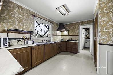 2 Brendan Avenue, Doncaster, VIC 3108, 5 Bedrooms, 2 Bathrooms, House