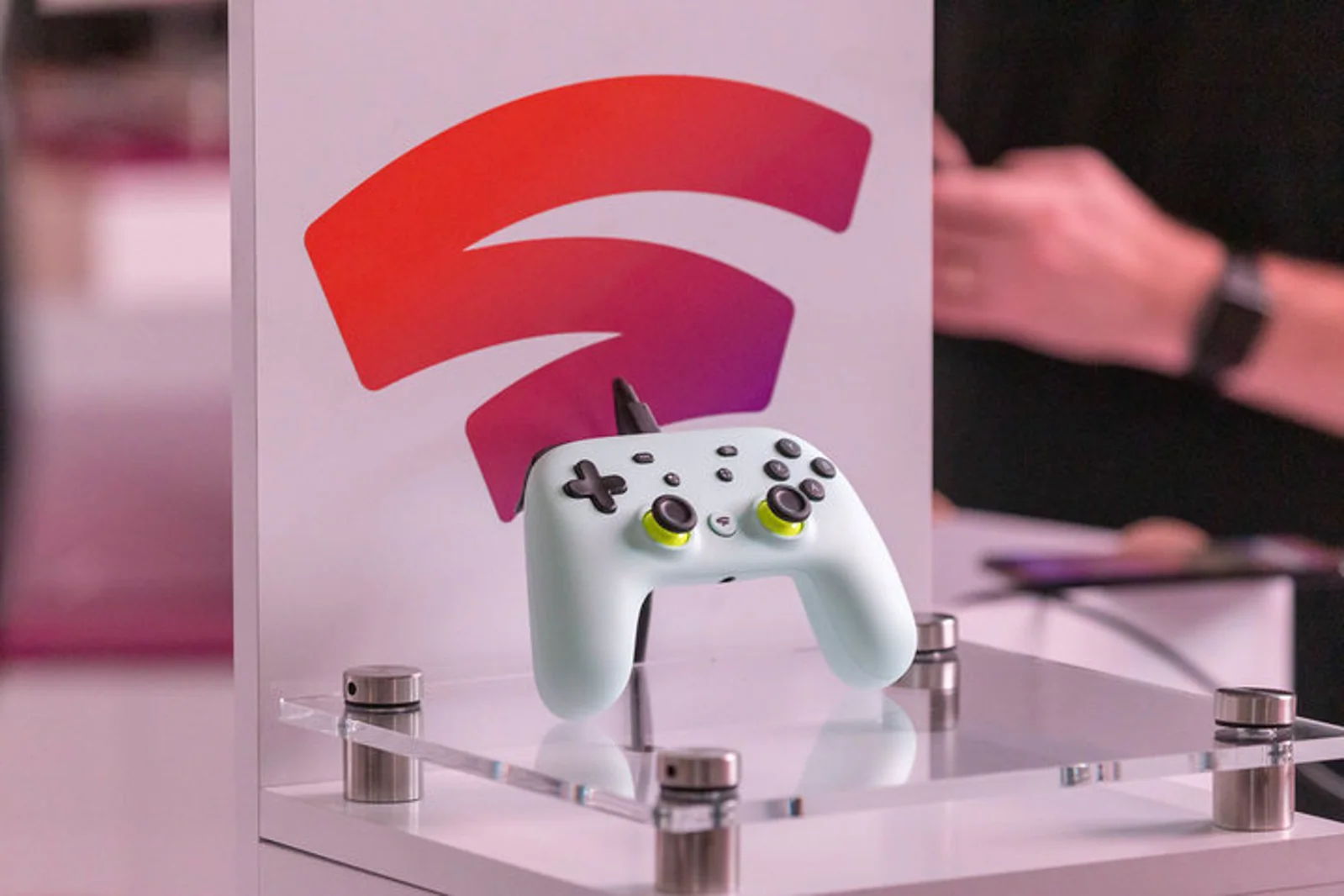 Steam 云游戏曝光，但你可能还玩不到