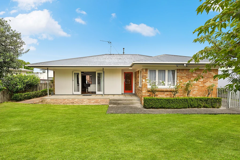 2 Edinburgh Road, Hillcrest, Hamilton, Waikato