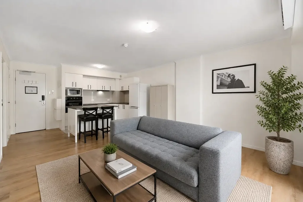 Fortitude Valley 1 Bedroom Stylishly Renovated Apartment in an Unbeatable Valley Location