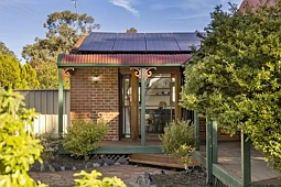 28 Knaggs Crescent, Page