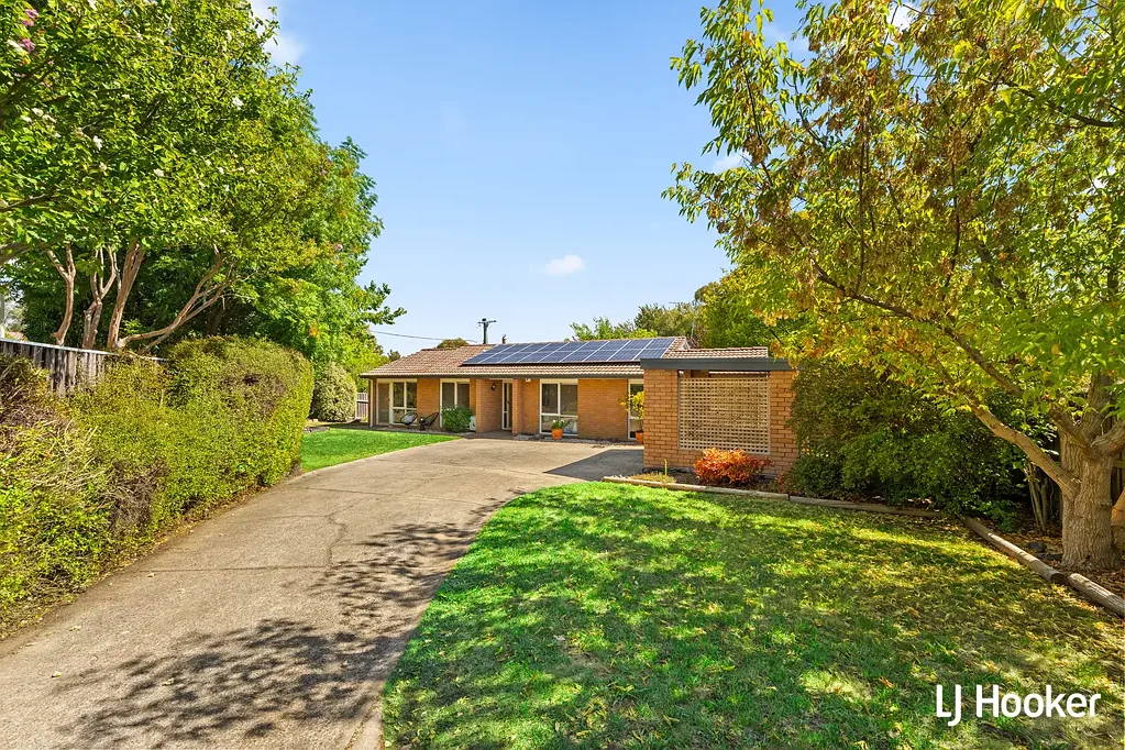 17 Kinchela Crescent, Latham, ACT 2615