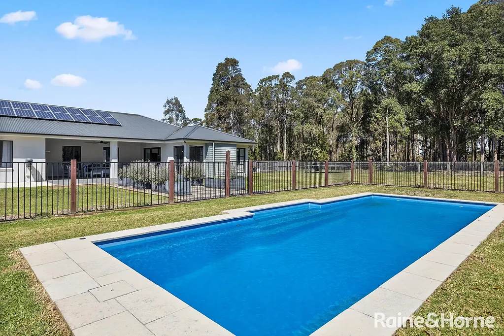 14 Gladioli Vista, Bomaderry, NSW 2541