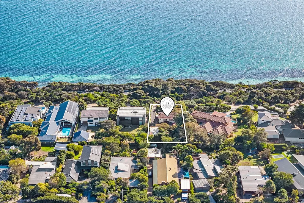 Mount Martha 3 Bedroom A SERENE COASTAL SANCTUARY WITH STYLE, SOUL & UNRIVALLED BAY VIEWS