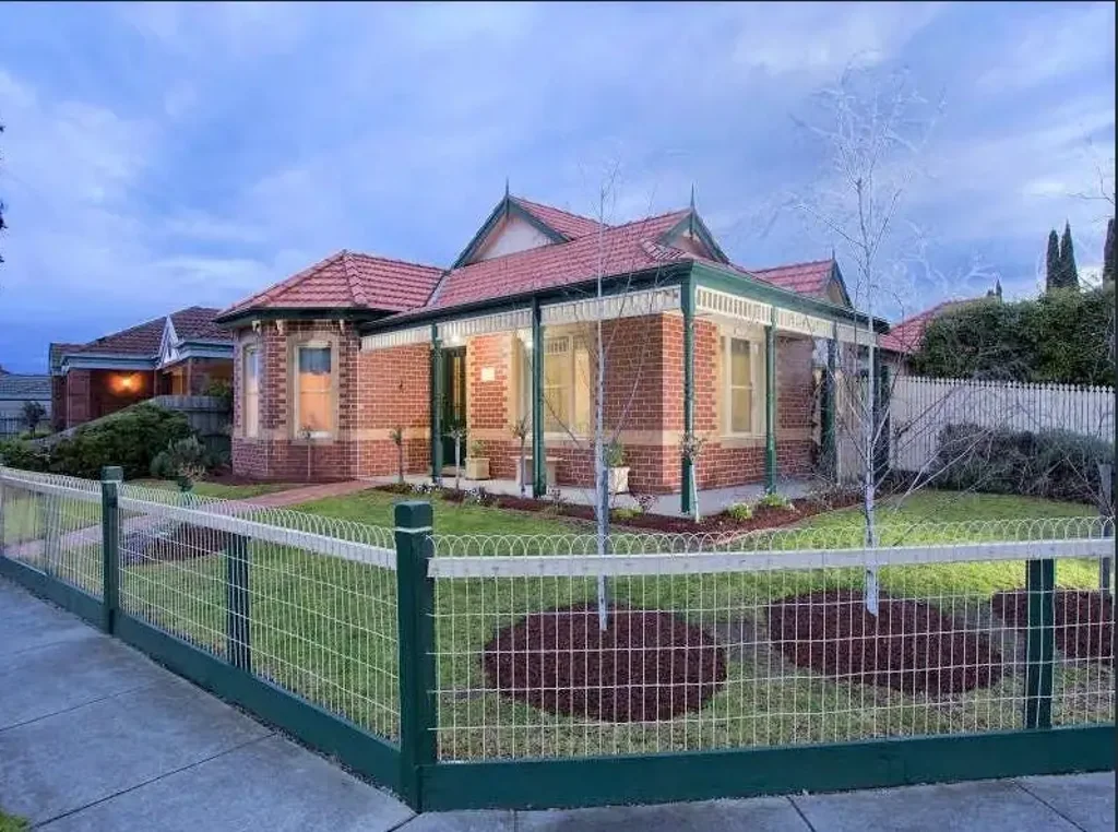 15 Stainsby Crescent, Roxburgh Park, VIC 3064