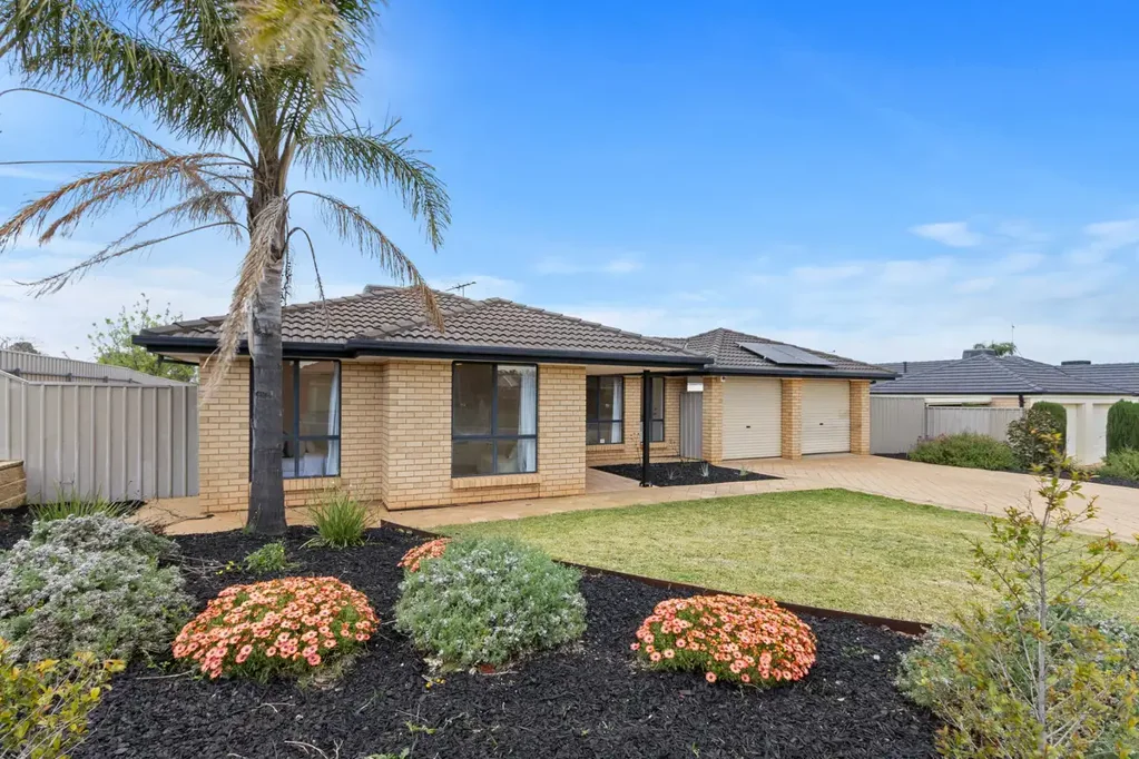 38 Rossiter Drive, Evanston Park, SA 5116