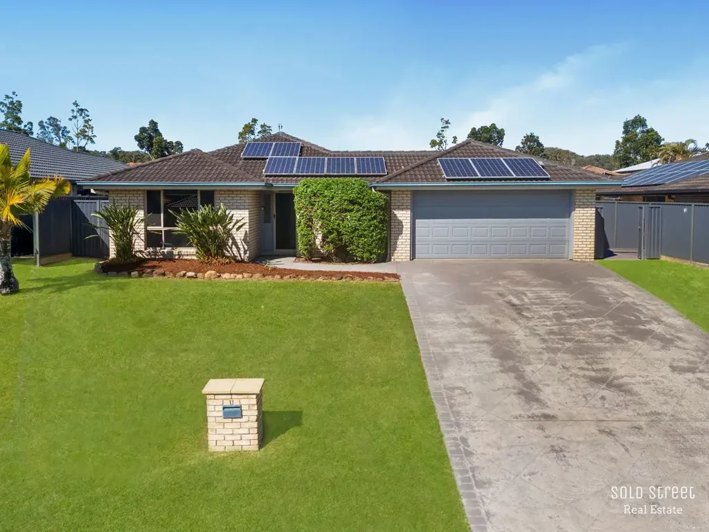 Oxenford 4 Slaapkamer 4 BEDROOMS PLUS STUDY, MULTIPLE LIVING AREAS, SIDE ACCESS
