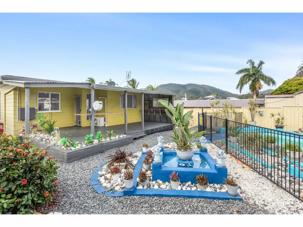 Frenchville 3બેડરૂમ Unique Low-Set Home with Pool, Side Access & Prime Frenchville Location